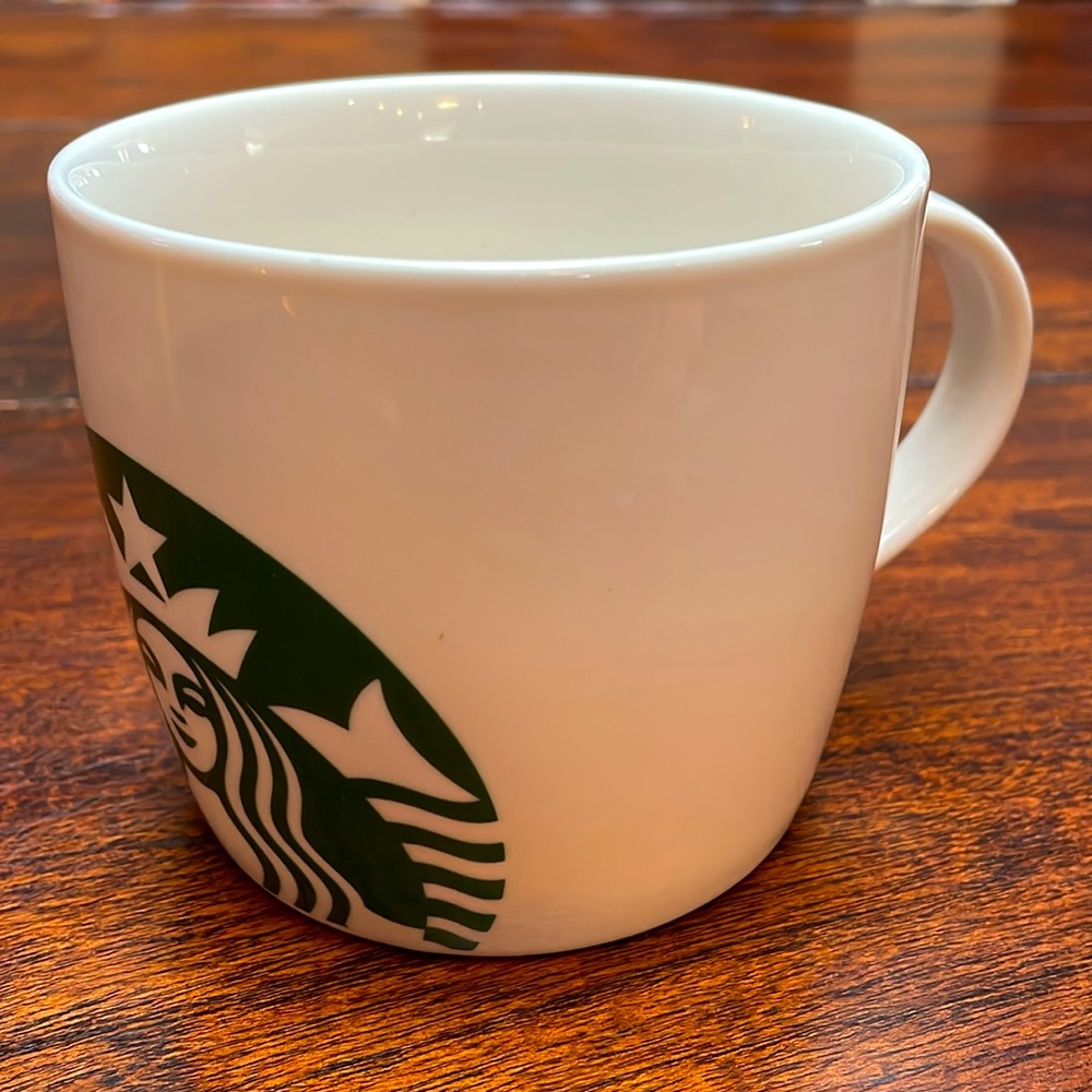 Starbucks 2016 White with Green Logo Rounded Ceramic Diner Coffee Mug (16.9oz)